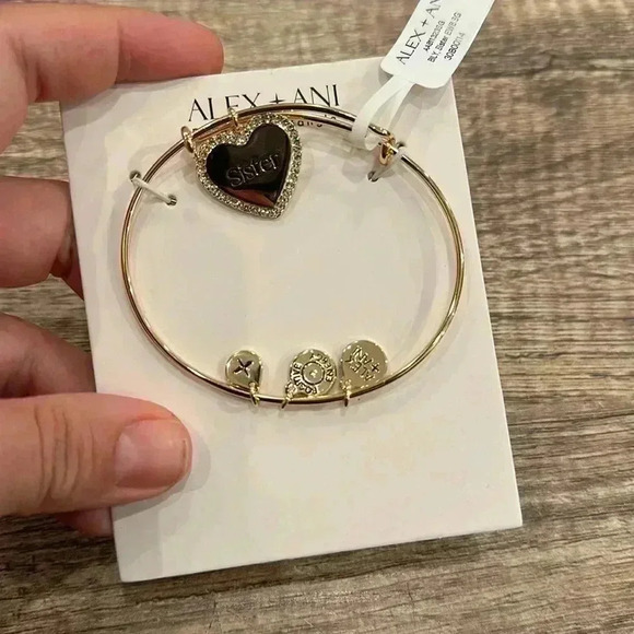 NWT Alex & Ani Expandable Bangle Charm Bracelet SISTER Studded Shiny Gold - Picture 5 of 6